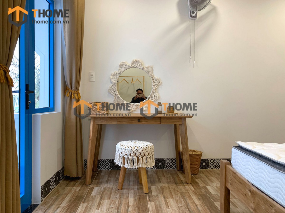 Bàn làm việc gỗ sồi tự nhiên 1 hộc kéo Como BLV1T-22SM