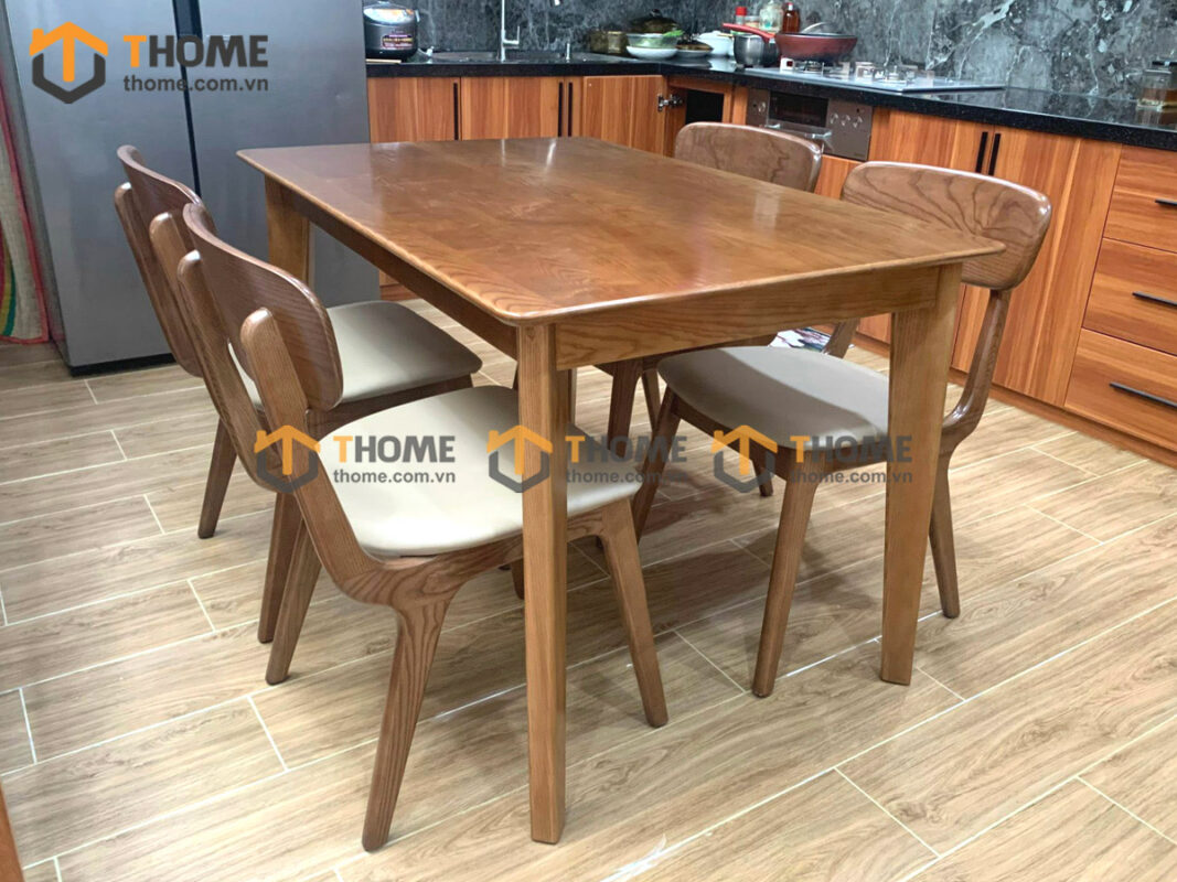 Ghế ăn gỗ sồi tự nhiên mặt nệm Rew màu óc chó GHEMN-38SN