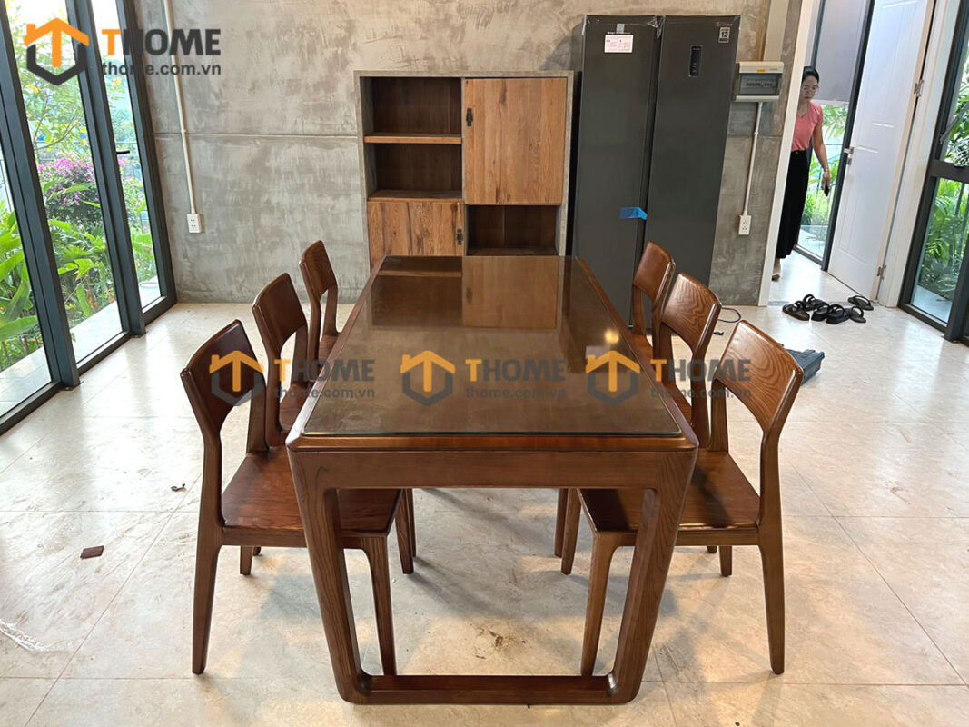 Bàn ăn gỗ sồi tự nhiên Armani màu óc chó BAMG-12SN