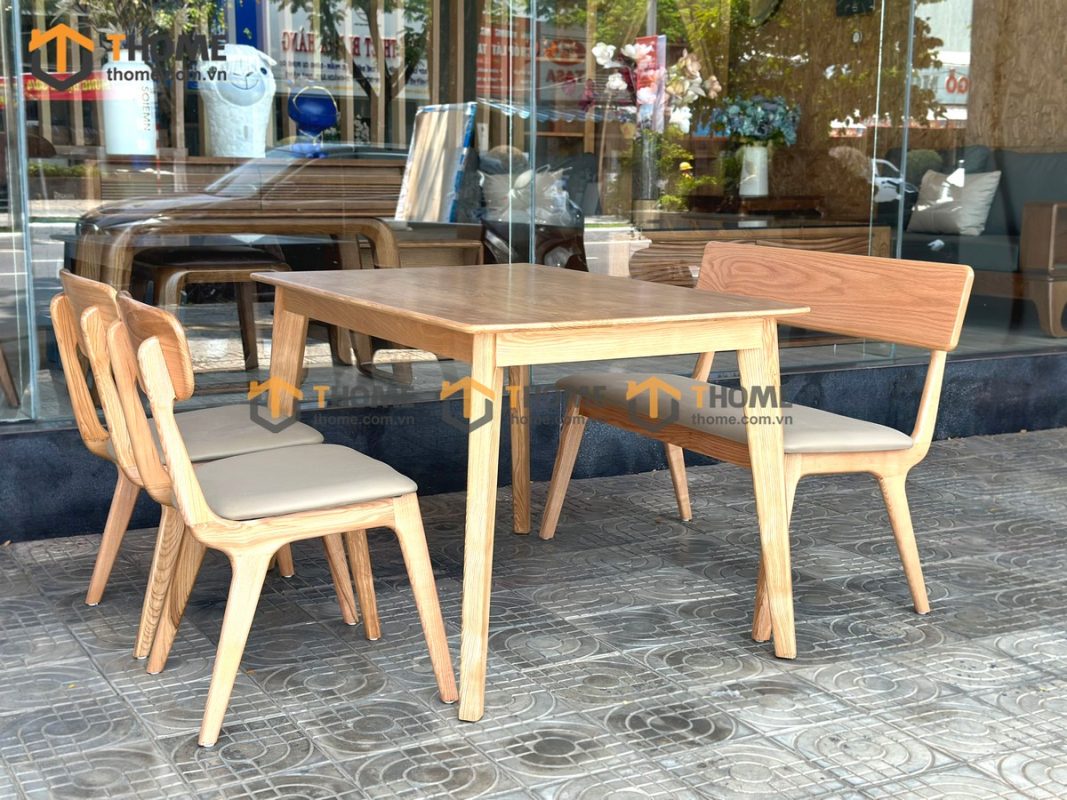Bàn ăn gỗ sồi tự nhiên Capri màu tự nhiên BAMG-01SN