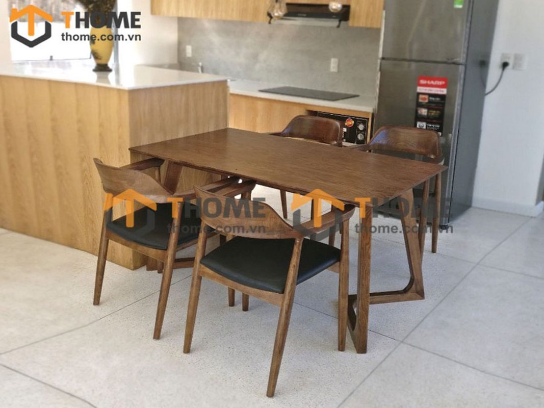 Bàn ăn gỗ sồi tự nhiên Grace màu óc chó BAMG-04SN