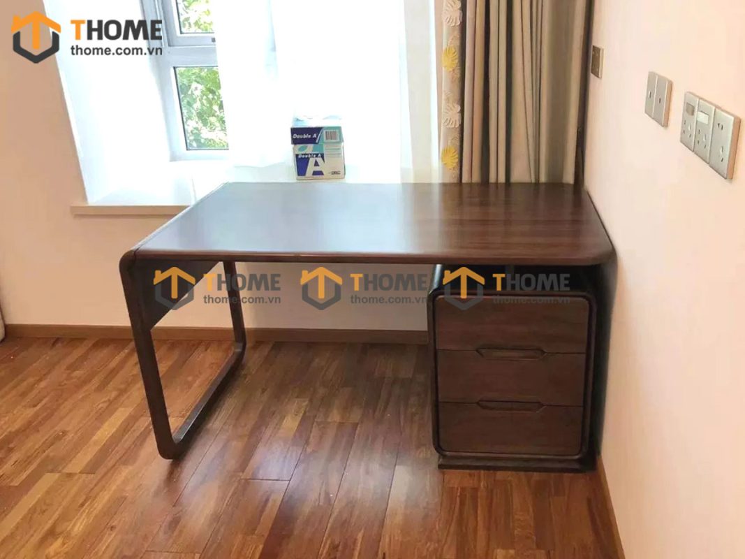 Bàn làm việc gỗ sồi tự nhiên Nova 3 hộc kéo kín chân 1.4m BLV1T-18SN