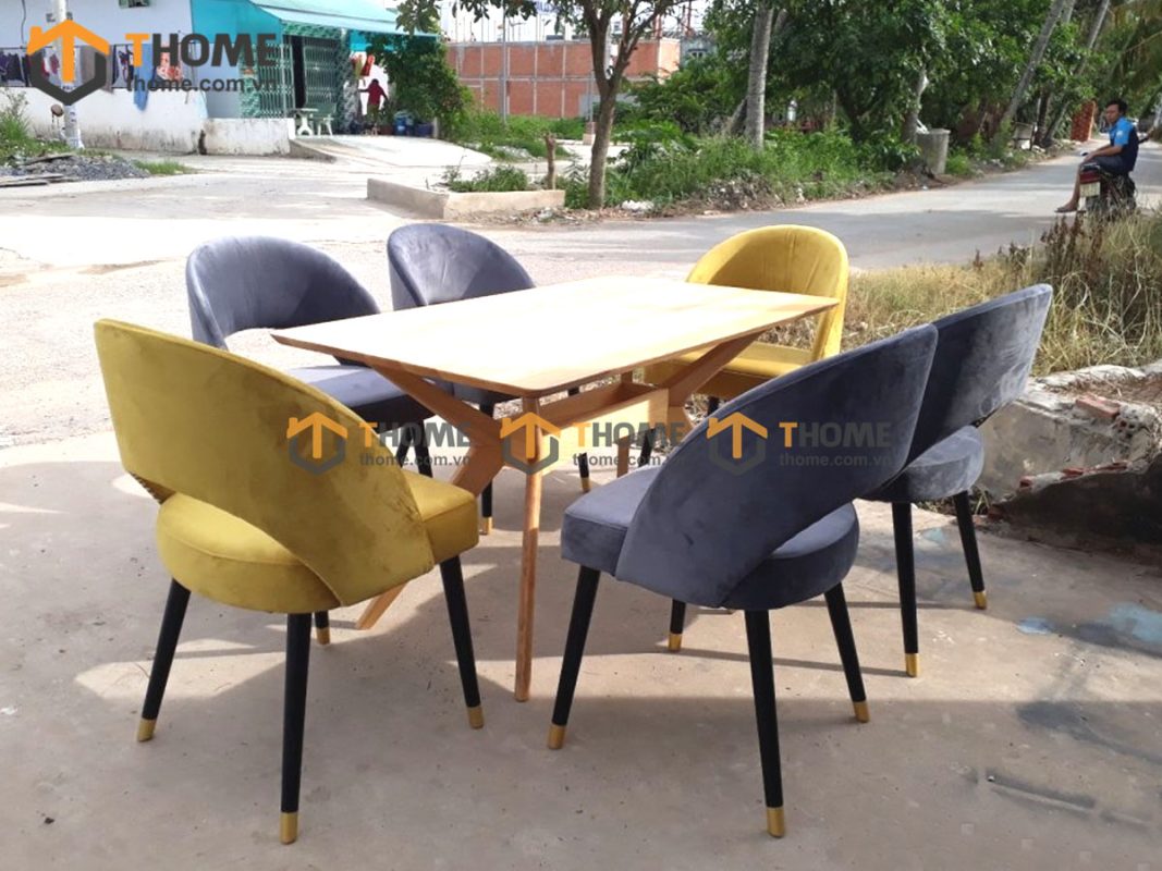 Ghế ăn gỗ sồi tự nhiên mặt nệm Collins GHEMN-23SN