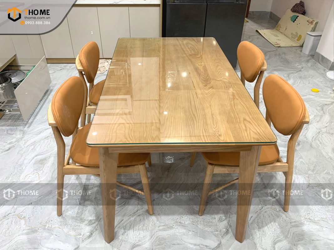 Ghế ăn gỗ sồi tự nhiên mặt nệm DW màu tự nhiên GHEMN-44SN
