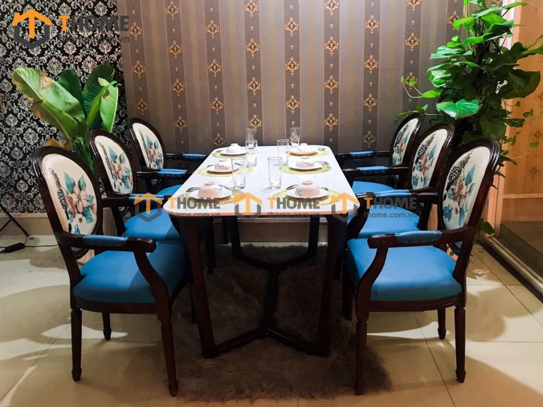 Ghế ăn gỗ sồi tự nhiên mặt nệm Louis có tay GHEMN-27SN