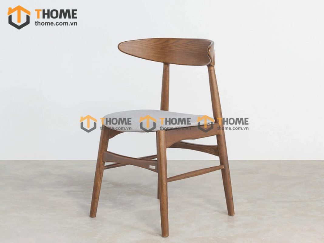 Ghế ăn gỗ sồi tự nhiên mặt nệm mặt trăng GHEMN-15SN
