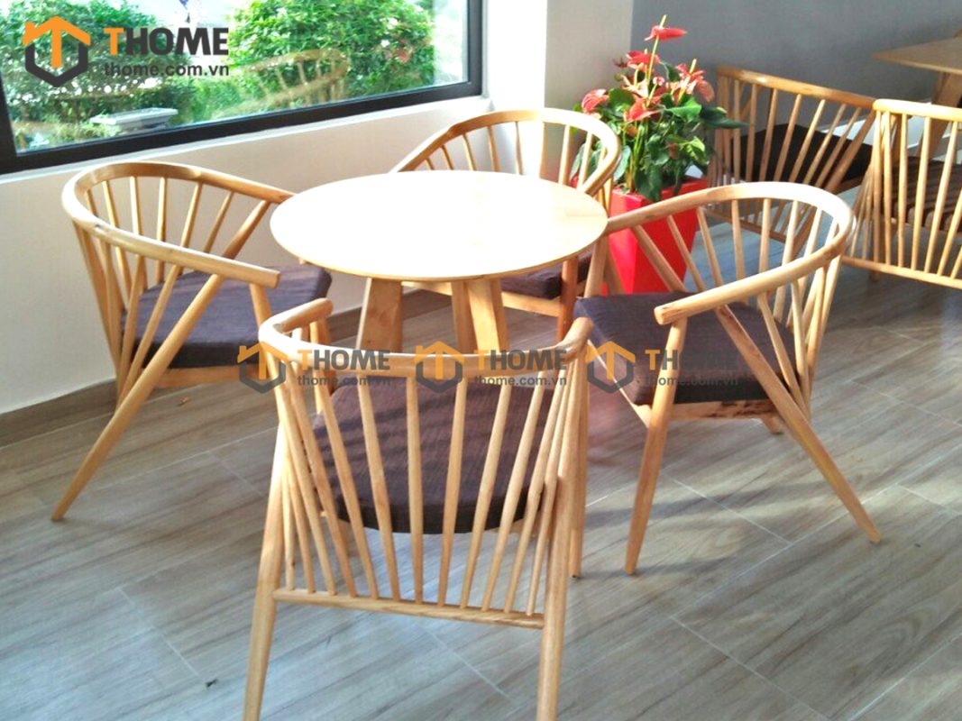 Ghế ăn gỗ sồi tự nhiên mặt nệm Pinston 15 nan GHEMN-31SN