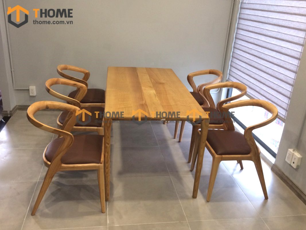 Ghế ăn gỗ sồi tự nhiên mặt nệm Salma GHEMN-09SN