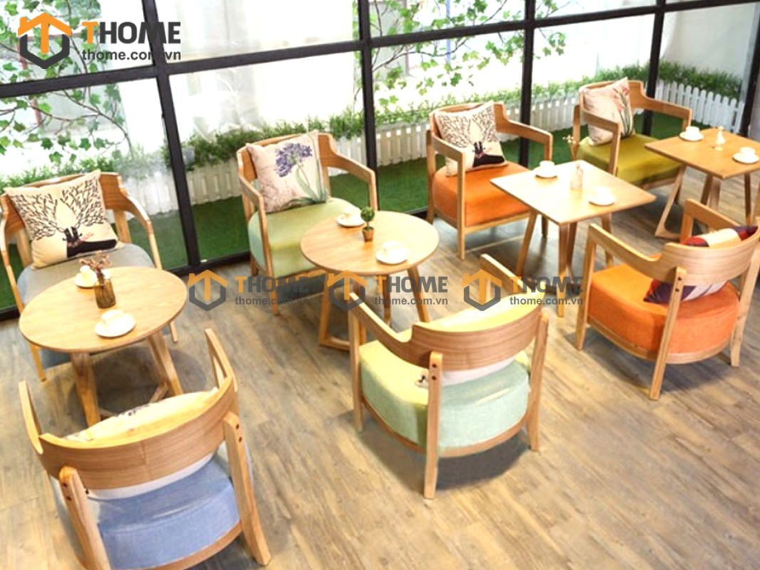 Ghế ăn gỗ sồi tự nhiên mặt nệm Starbuck có tay GHEMN-20SN