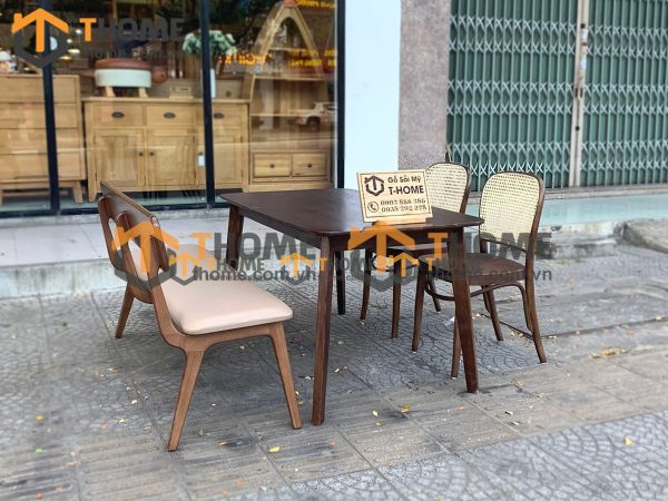 Ghế ăn gỗ sồi tự nhiên đan mây Thonet 811 mặt tròn gỗ tựa vòm màu óc chó GHEMM-06SN