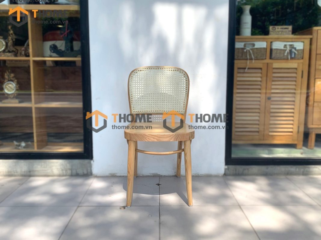 Ghế ăn gỗ sồi tự nhiên đan mây Thonet 811 mặt tròn gỗ tựa vòm màu tự nhiên GHEMM-05SN