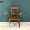 Ghế ăn gỗ sồi tự nhiên Titan có tay màu óc chó GHEMG-16SN