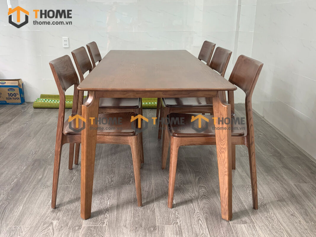 Ghế ăn gỗ sồi tự nhiên Venco màu óc chó GHEMG-26SN