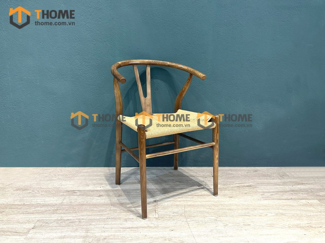 Ghế ăn gỗ sồi tự nhiên đan cói Wishbone màu óc chó GHEMC-02SN