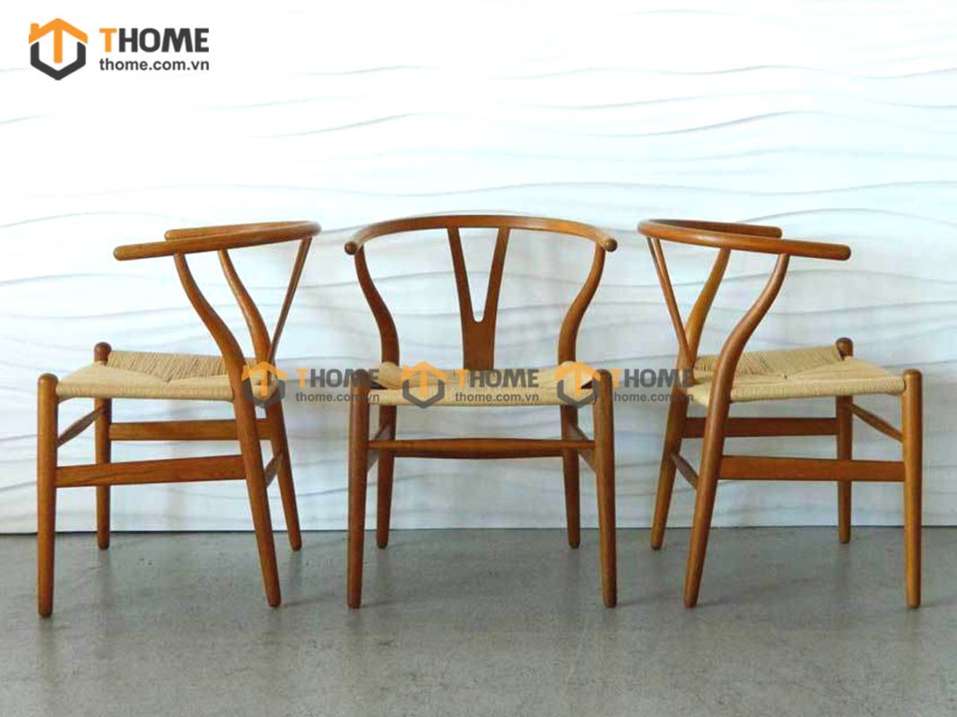 Ghế ăn gỗ sồi tự nhiên đan cói Wishbone màu óc chó GHEMC-02SN