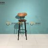 Ghế bar gỗ sồi tự nhiên mặt gỗ tròn chân sắt GHEBARMG-08CS