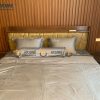 Giường ngủ gỗ sồi tự nhiên đầu nệm Luxury màu óc chó GNĐN-07SN