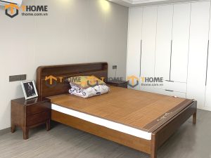 Giường ngủ gỗ sồi tự nhiên Toto màu óc chó GN-14SN