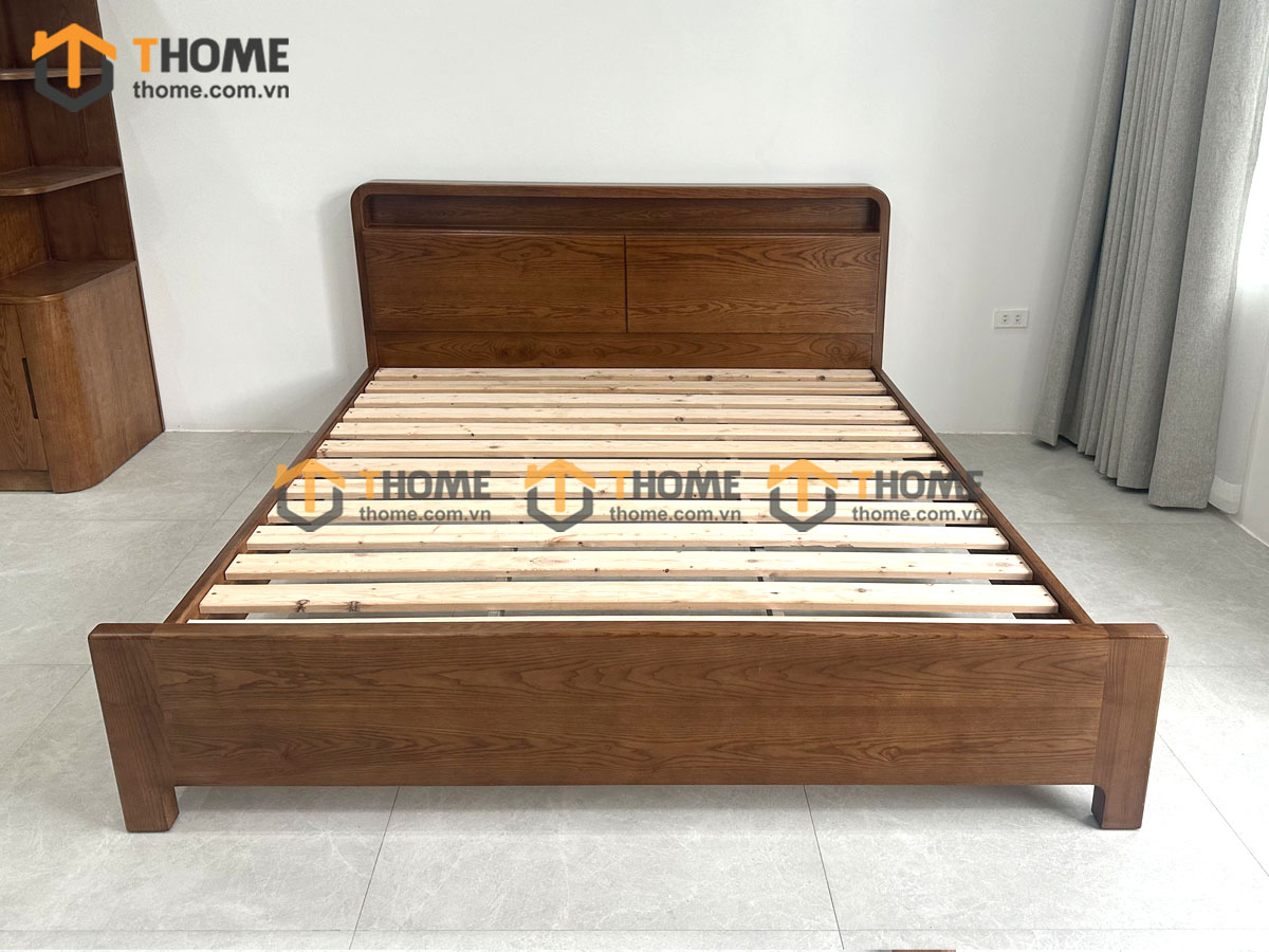 Giường ngủ Toto gỗ sồi tự nhiên màu óc chó GN-14SN
