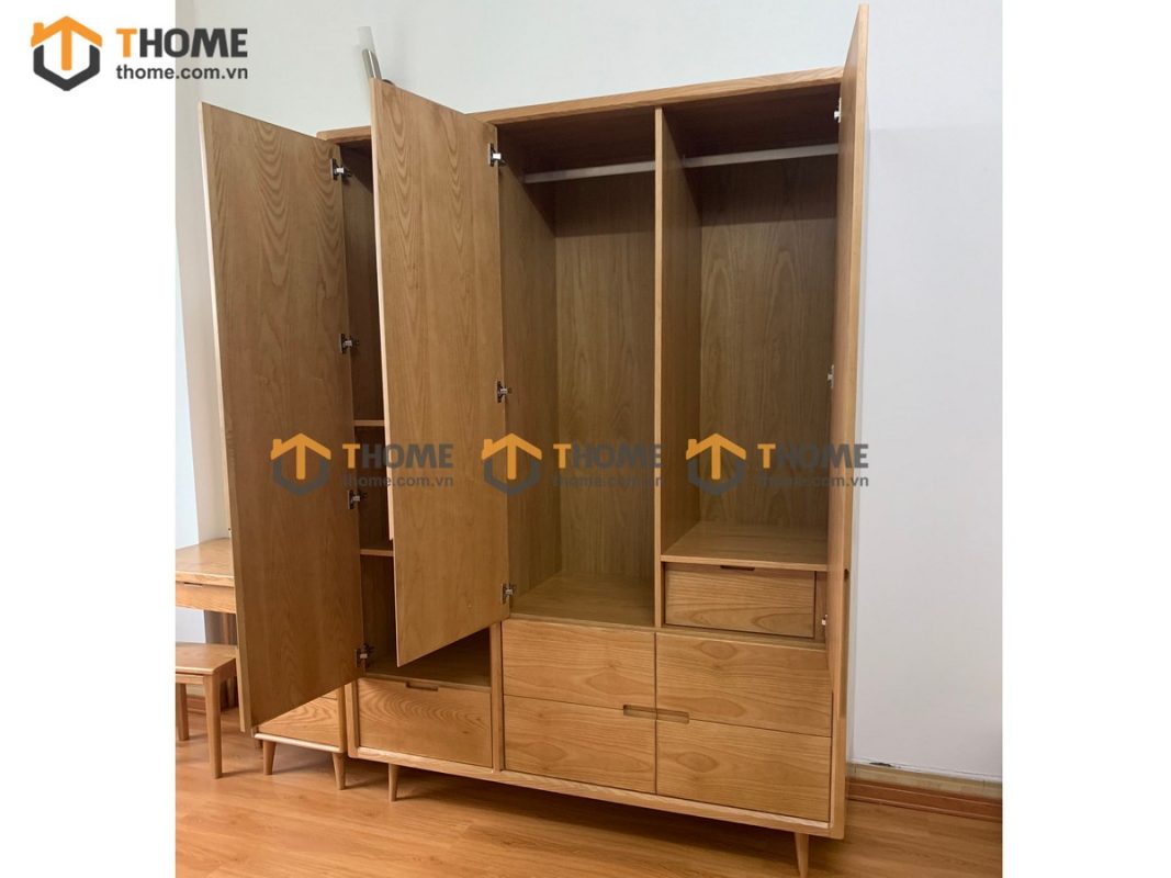 Tủ áo gỗ sồi tự nhiên 3 cánh mở 5 hộc kéo Capri màu tự nhiên TA-09SN