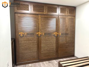 Tủ áo gỗ sồi tự nhiên đụng trần thiết kế 06 TA-16SN