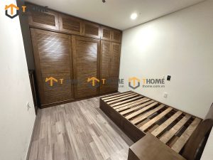 Tủ áo gỗ sồi tự nhiên đụng trần thiết kế 06 TA-16SN