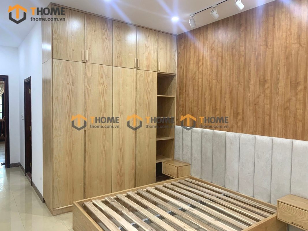 Tủ áo gỗ sồi tự nhiên đụng trần thiết kế 04 TA-14SN