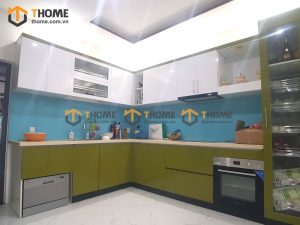 Tủ bếp gỗ công nghiệp Acrylic nhà Chị Hân Phùng Tá Chu TB-03LIC