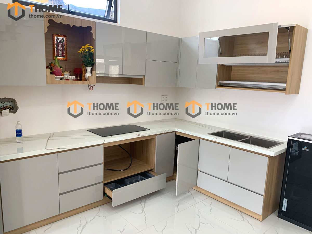 Tủ bếp gỗ công nghiệp Acrylic nhà Chị Ngân Thanh Quýt TB-04LIC
