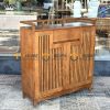 Tủ chén gỗ sồi tự nhiên 2 cánh khuyết sọc đứng TC1T-13SN
