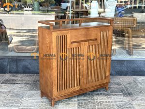Tủ chén gỗ sồi tự nhiên 2 cánh khuyết sọc đứng TC1T-13SN