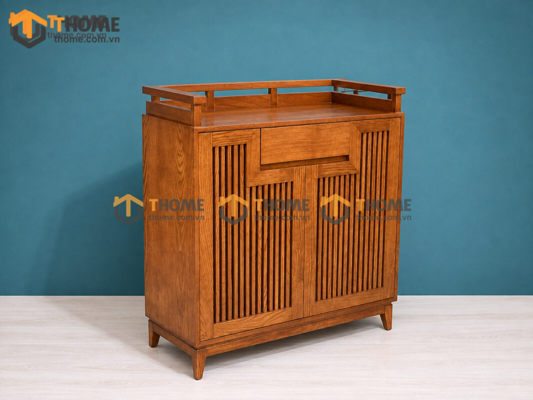 Tủ Chén Gỗ Sồi Tự Nhiên 2 Cánh Khuyết Sọc Đứng TC1T-13SN