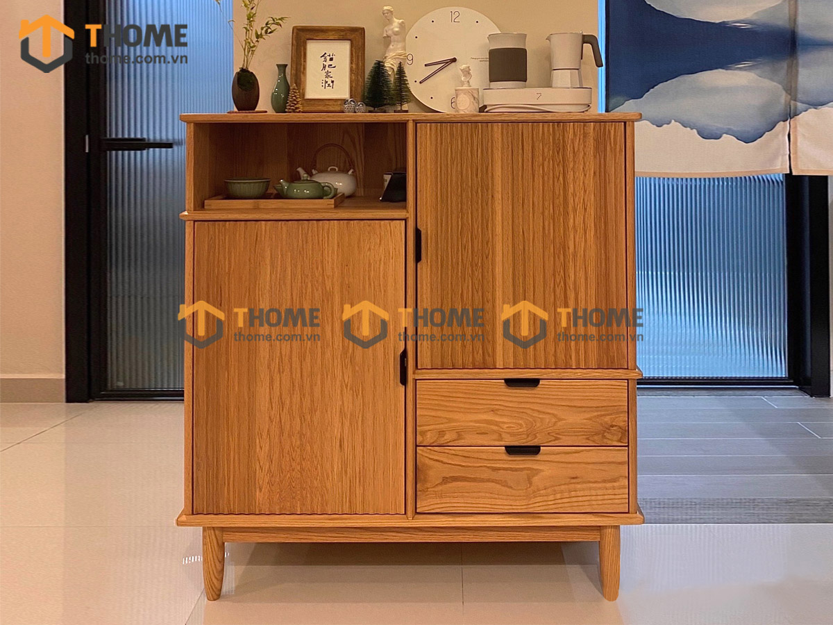 Tủ chén gỗ sồi tự nhiên 2 cánh sọc TC1T-11SN