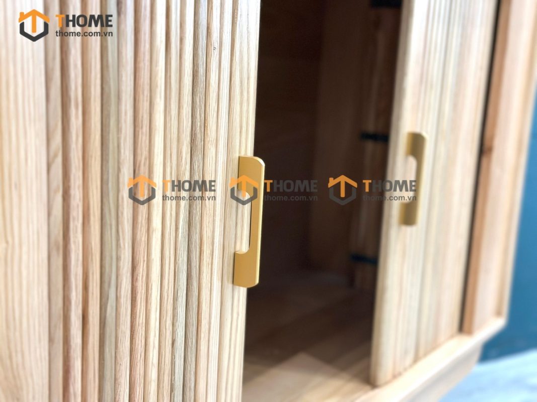 Tủ chén gỗ sồi tự nhiên 2 cánh lan sọc Mango màu tự nhiên TC1T-01SN