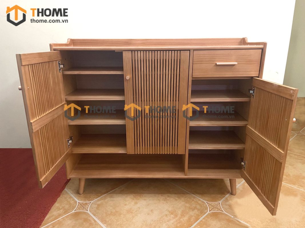 Tủ giày gỗ sồi tự nhiên 3 cánh sọc đứng Vega TG-06SN