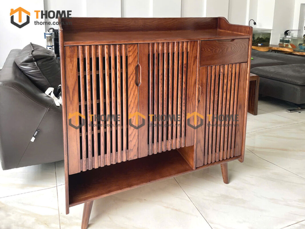 Tủ Giày Gỗ Sồi Tự Nhiên 3 Cánh Sọc Đứng Vega TG-06SN