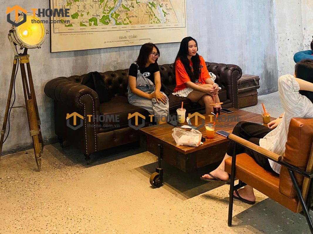 Hình ảnh thi công gỗ sồi tự nhiên quán cafe GHÉ 2 Đỗ Quang TTTC-04CF