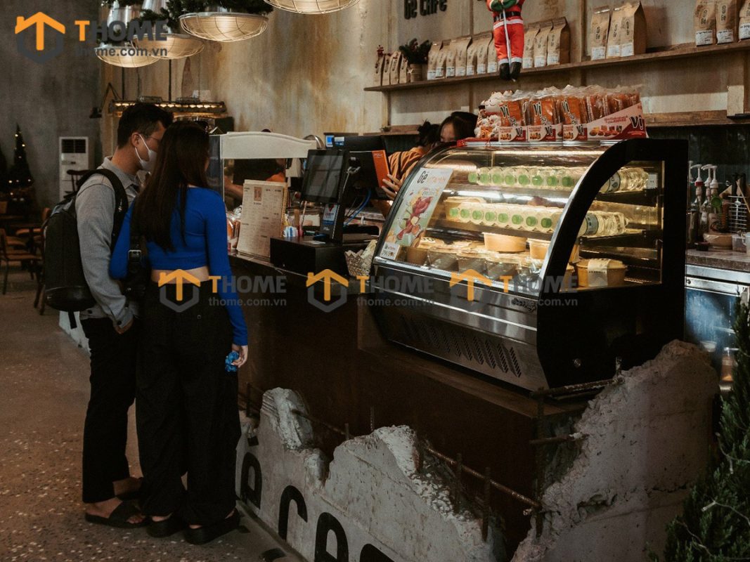 Hình ảnh thi công gỗ sồi tự nhiên quán cafe GHÉ 2 Đỗ Quang TTTC-04CF