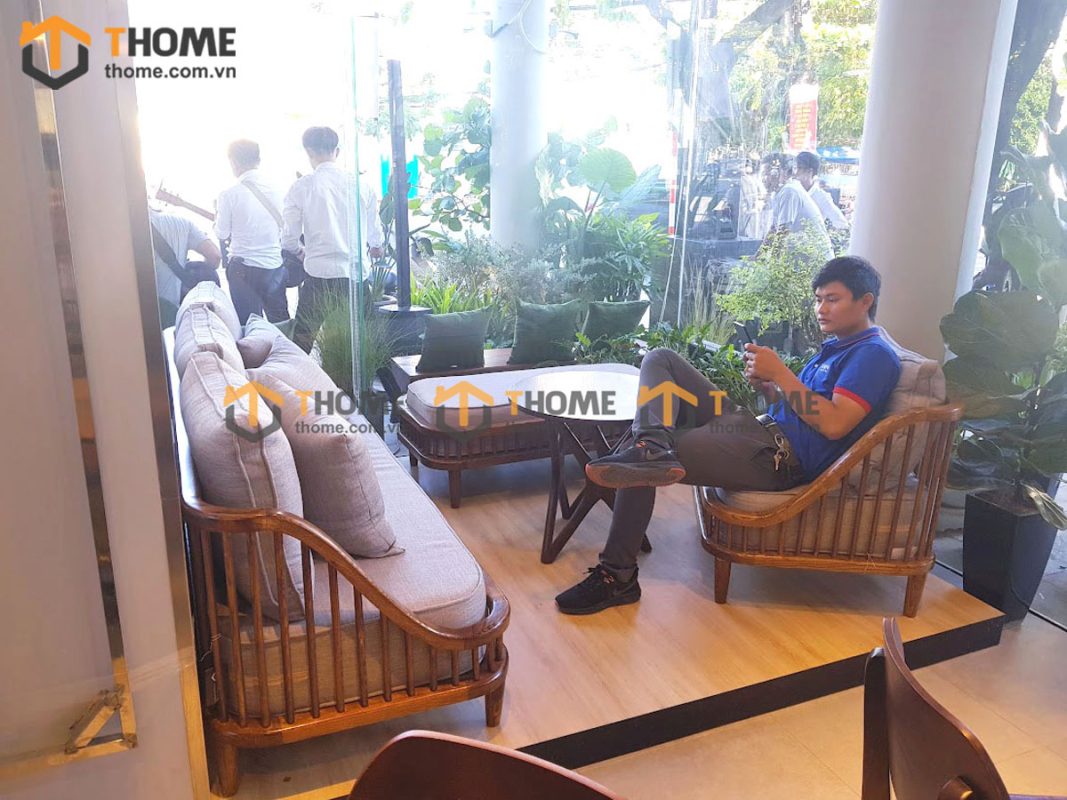 Hình ảnh thi công gỗ sồi tự nhiên quán cafe YUSU Nguyễn Tri Phương TTTC-01CF