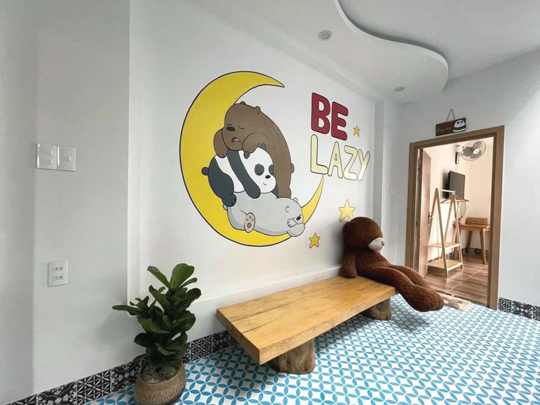 Hình ảnh thi công gỗ sồi tự nhiên khách sạn LAZY BEAR Hội An TTTC-03KS