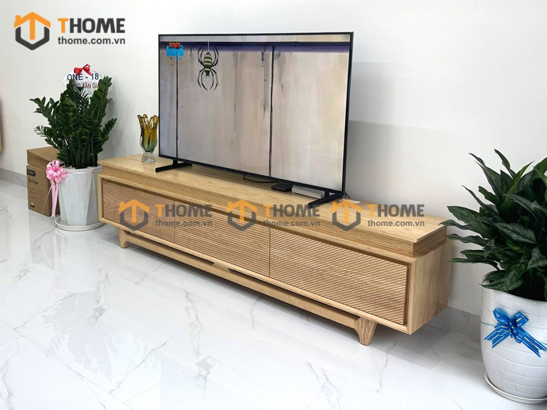 Hình ảnh thi công gỗ sồi tự nhiên nhà chị Thu Nam Việt Á TTTC-02SN