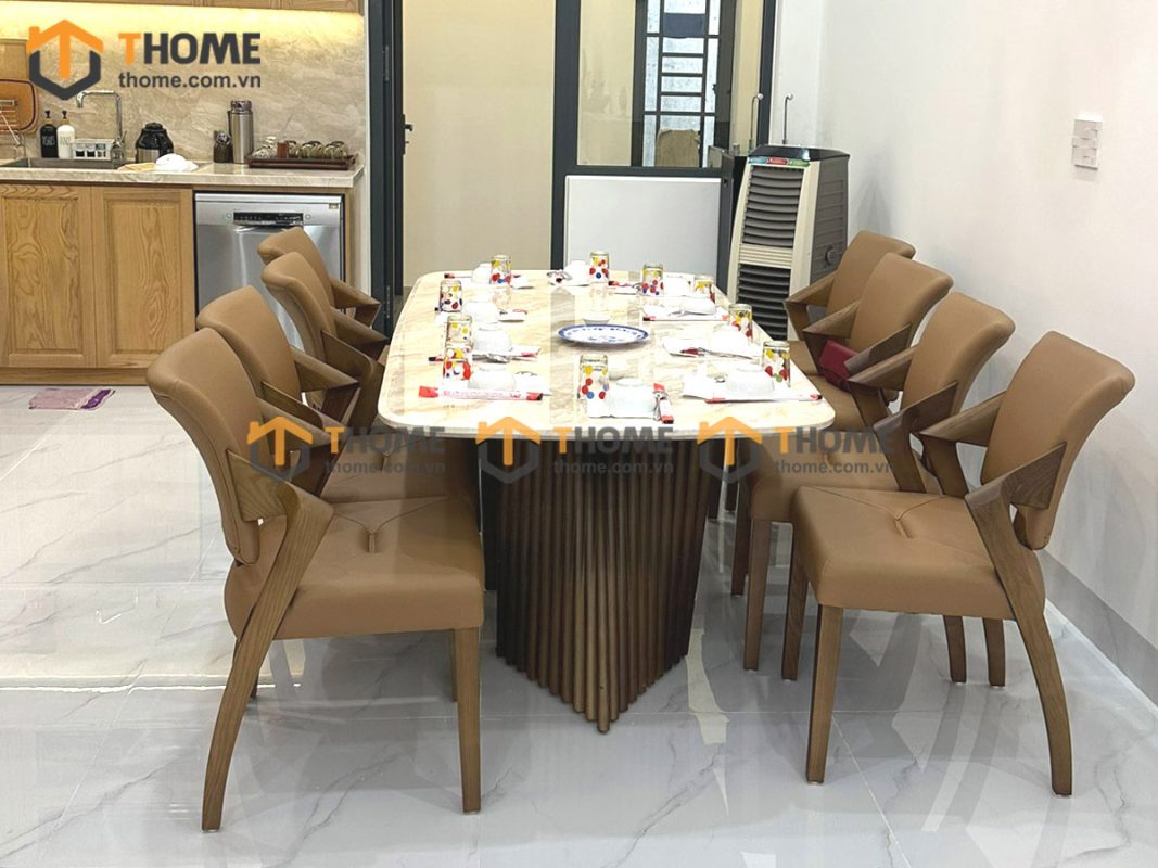 Hình ảnh thi công gỗ sồi tự nhiên nhà chị Thu Nam Việt Á TTTC-02SN