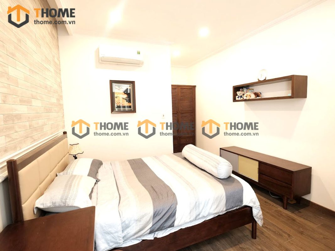 Hình ảnh thi công gỗ sồi tự nhiên nhà anh Lãm Phan Đăng Lưu TTTC-05SM