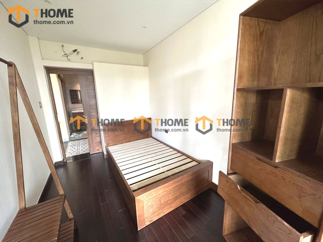 Hình ảnh thi công gỗ sồi tự nhiên nhà chị Trâm Sơn Trà TTTC-04SN