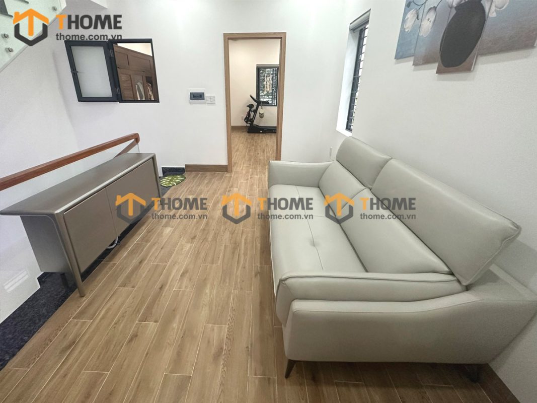 Hình ảnh thi công gỗ sồi tự nhiên nhà chị Thu Nam Việt Á TTTC-02SN