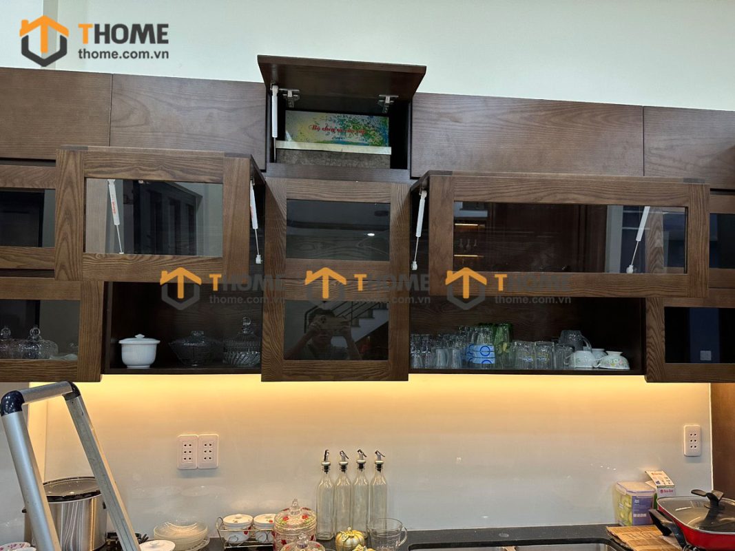 Hình ảnh thi công gỗ sồi tự nhiên nhà anh Tường Lý Thái Tổ TTTC-06SN