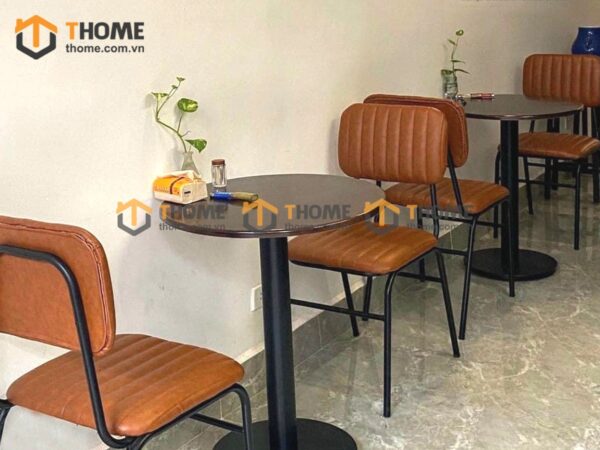 Bàn Ghế Cafe Mặt Gỗ Chân Sắt Tròn Kết Hơp 2 Ghế BGCF-25SAT