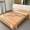 Giường ngủ Rew gỗ sồi tự nhiên không đầu kiểu 01 GN-21SN