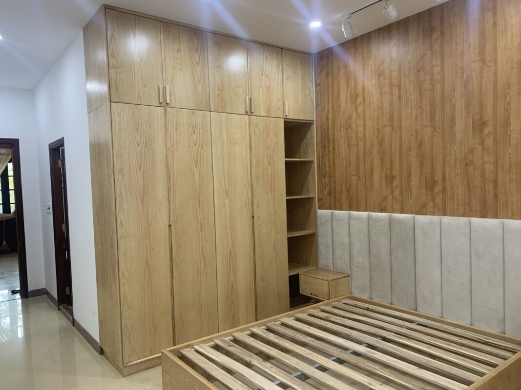 Mẫu Cánh Tủ Bếp Kín Gỗ Sồi Tự Nhiên CANHTU-08BEP