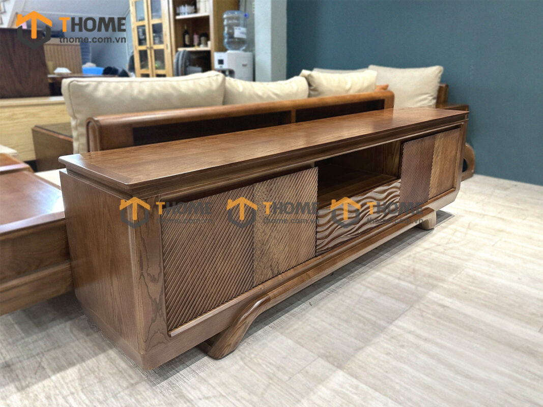 Tủ Tivi Gỗ Sồi Tự Nhiên 4 Cánh Sọc Xéo Chân Xoắn TTV-28SN
